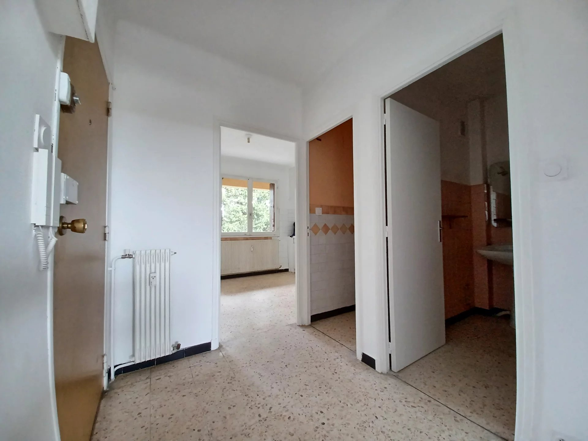 Location Appartement TARASCON 2 pièces