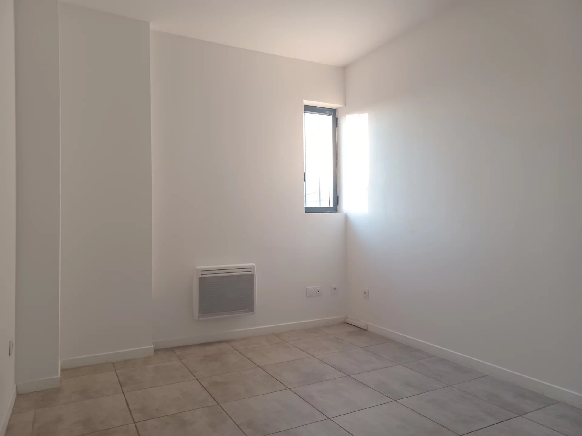 Location Appartement TARASCON convecteur, individuel, electrique chauffage