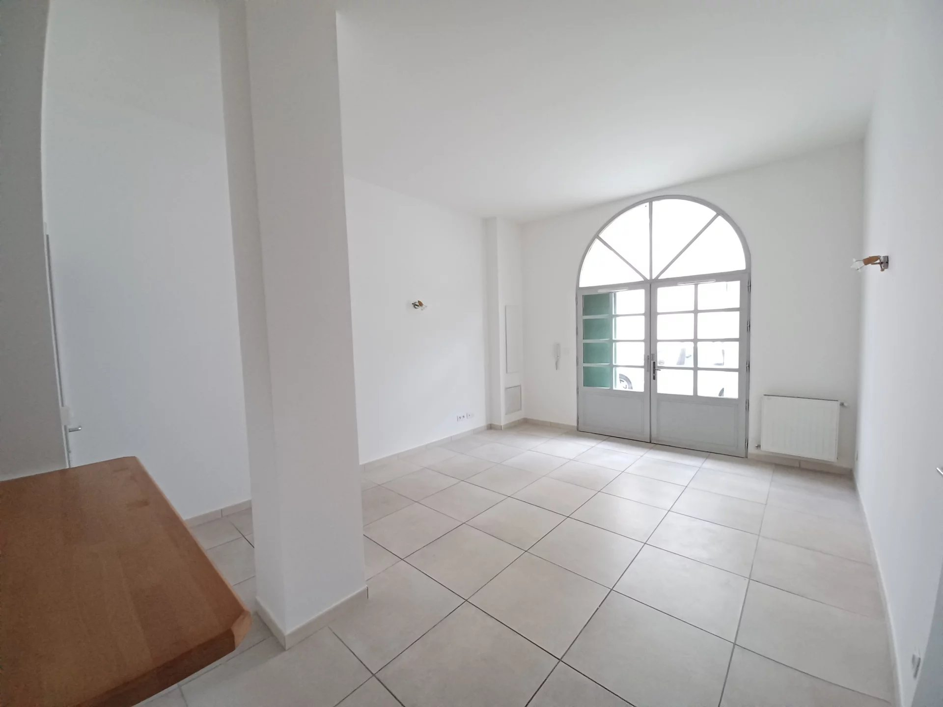 Location Appartement BEAUCAIRE 1 chambres