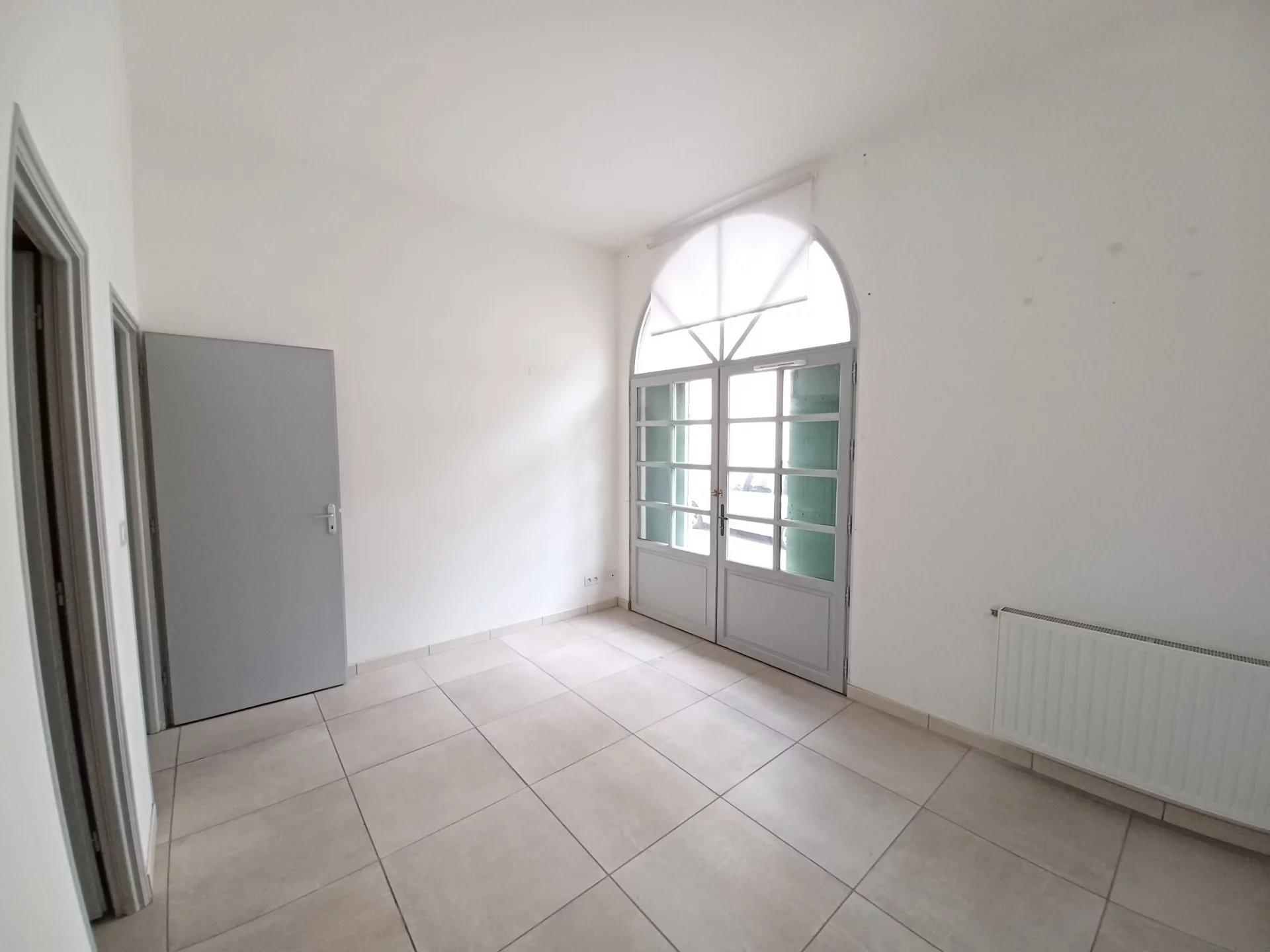 Location Appartement BEAUCAIRE surface habitable de 58 m²