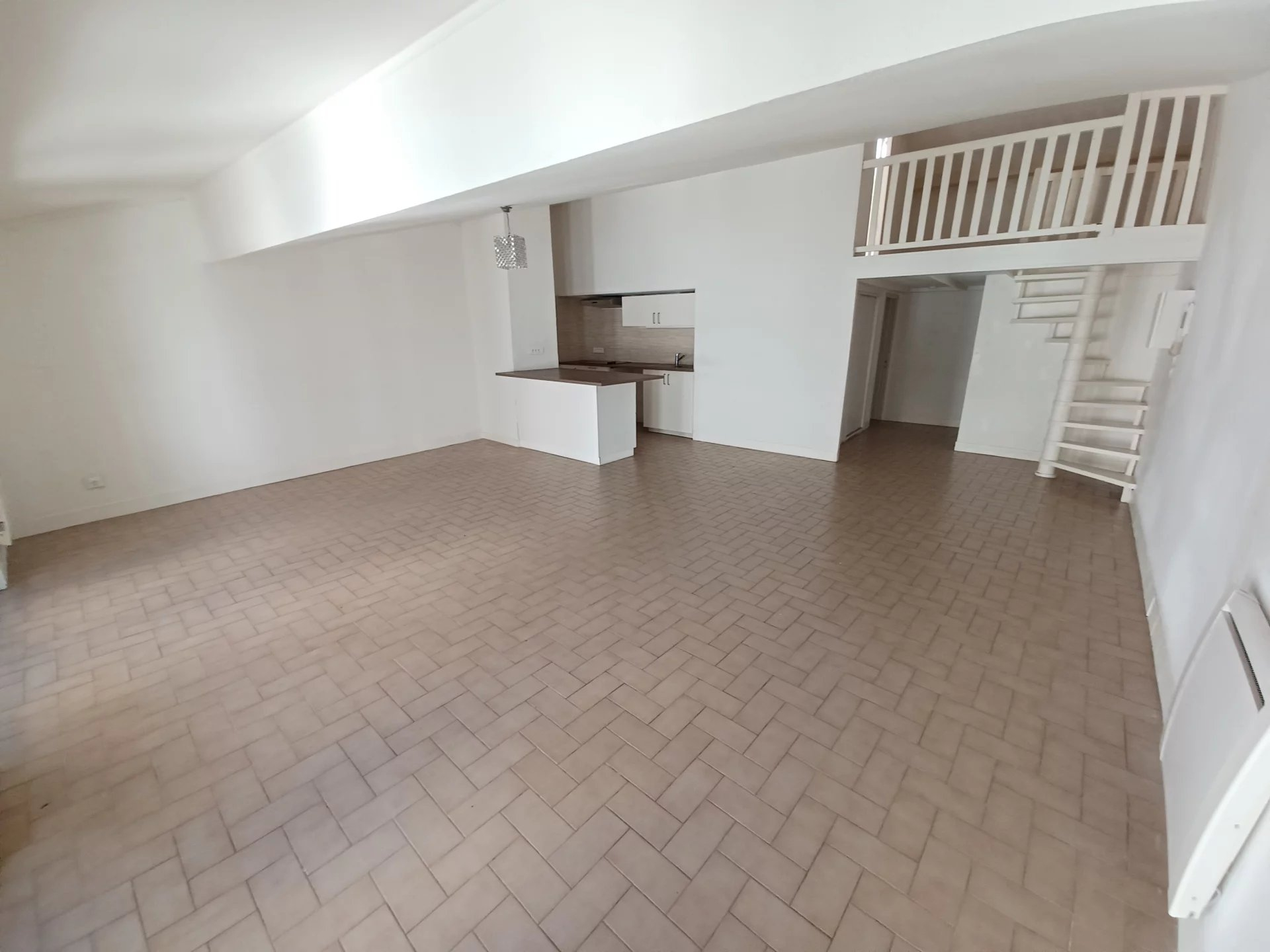 Location Appartement BEAUCAIRE 2 chambres