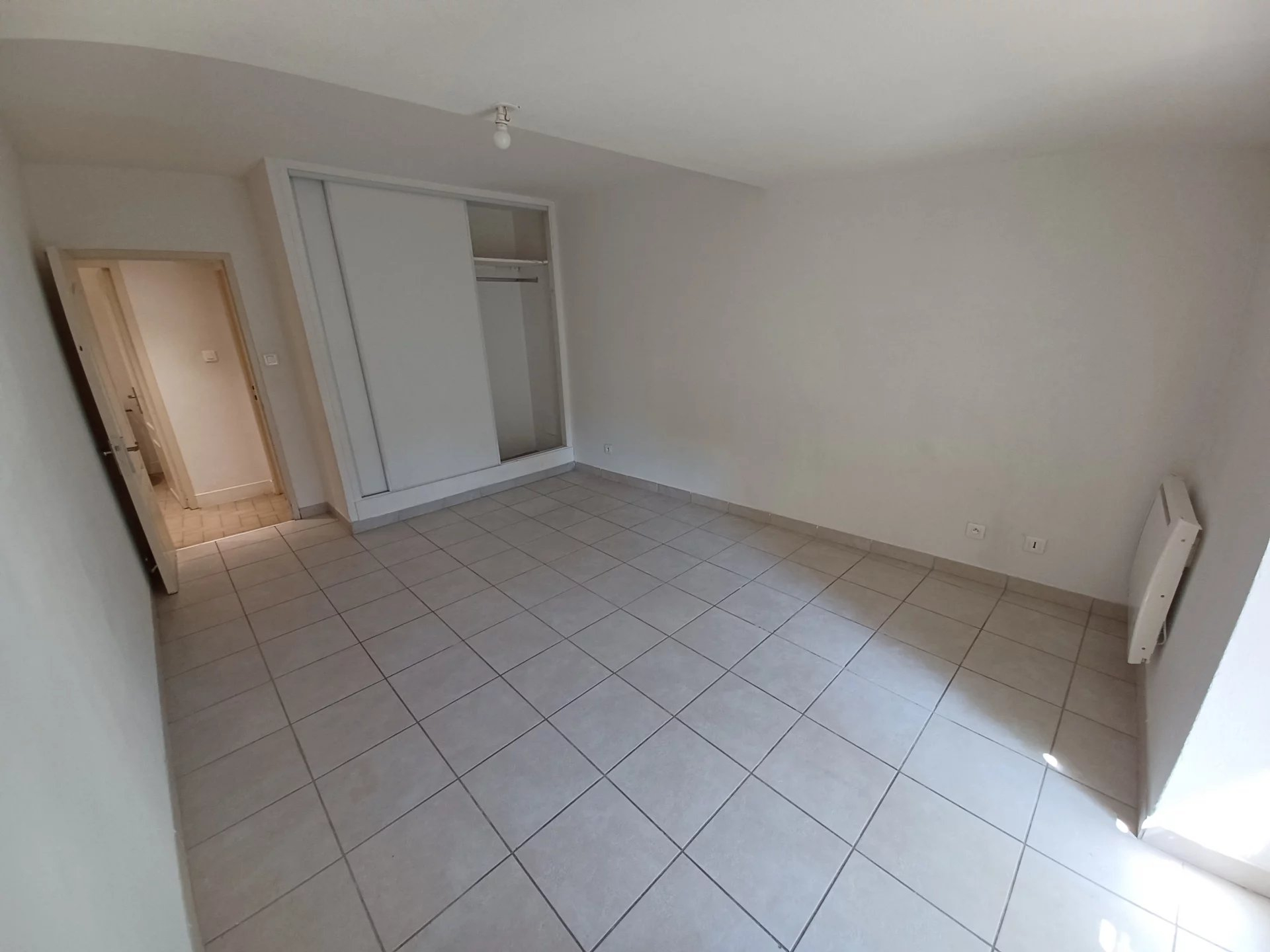 Location Appartement BEAUCAIRE séjour de 31.68 m²