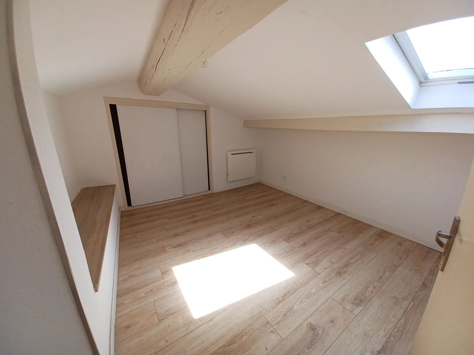 Location Appartement BEAUCAIRE 1 salles de bain