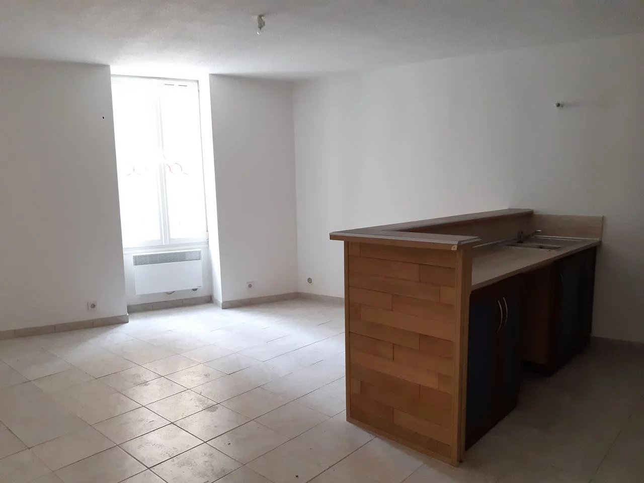 Vente Appartement TARASCON convecteur, individuel, electrique chauffage